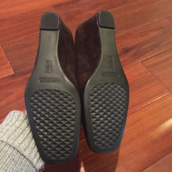 Comfortable Aerosol Shoes - Picture 2 of 7